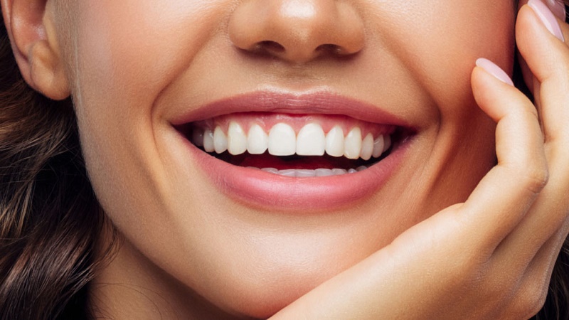 بهترین ایمپلنت اصفهان | بهترین ایمپلنت شهرکرد | دکتر مهران دانشمند | نکات بهداشتی دهان پس از کاشت ایمپلنت