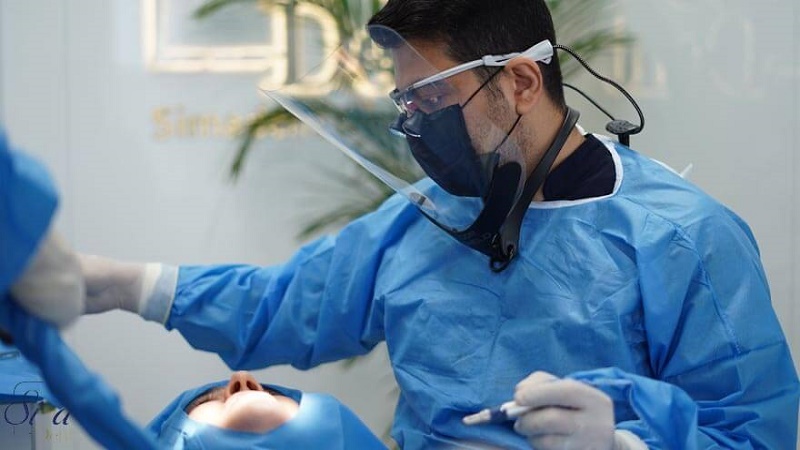 بهترین ایمپلنت اصفهان | بهترین ایمپلنت شهرکرد | دکتر مهران دانشمند | بهترین دکتر ایمپلنت دندان